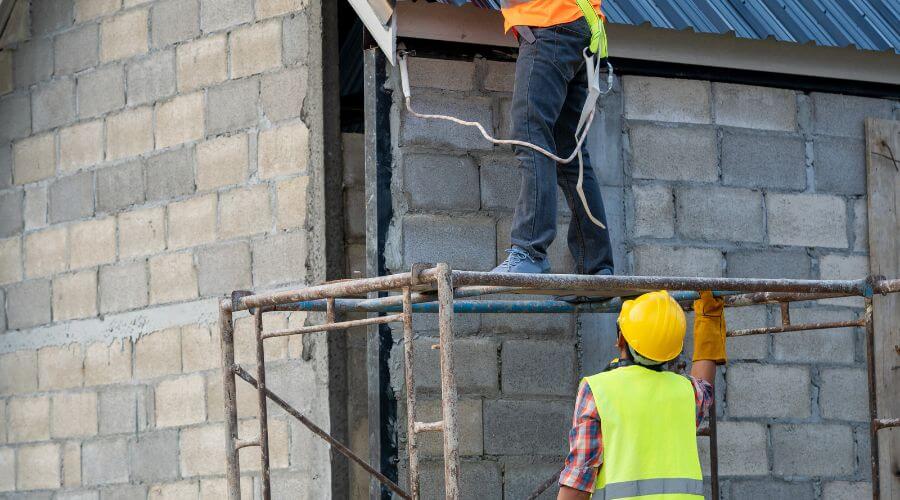 Expert Emergency Roof Repairs services in Amboy, IN